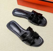 Load image into Gallery viewer, Women Slippers